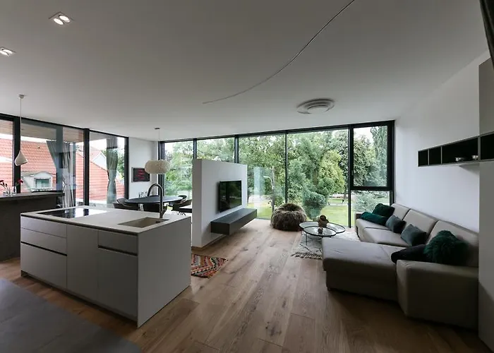 Apartment Parksuites